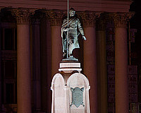 Памятник А. Невскому в Волгограде