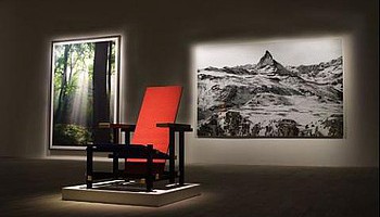 Подсветка аукционного дома Phillips de Pury в Лондоне в сентябре 2009 года