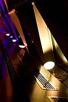 Неповторимая атмосфера в баре «О2 Lounge» со светильниками LivingColors от Philips