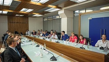 Круглый стол «Особенности метрологических измерений УФ излучения»