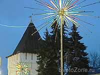 Ярославские улицы засияли разноцветными огнями