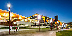   : Darling Harbour