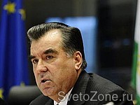 В Таджикистане Президент передал в дар нуждающимся энергосберегающие лампы